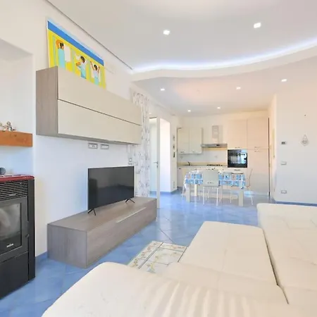 Holiday home Finestra Sul Mare Di + A 50 Mt Ischia